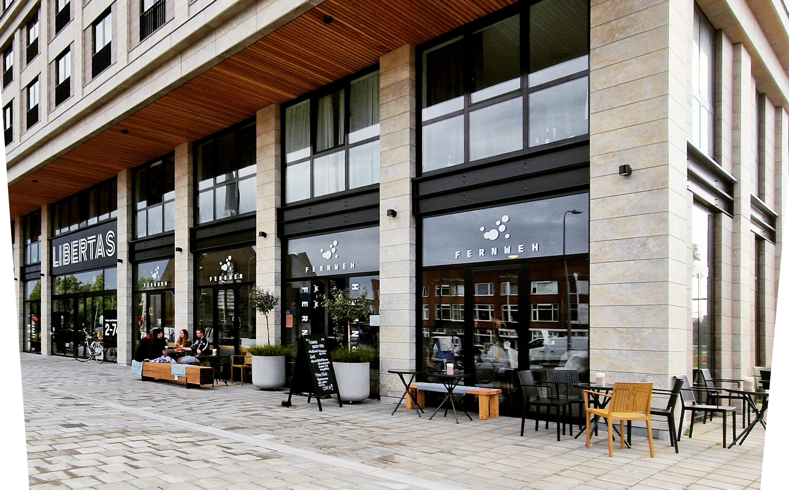 Fernweh Groningen terras - unieke buitenruimte koffiebar en restaurant Korrewegwijk