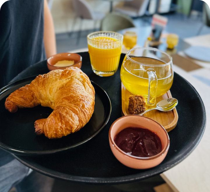 Le Petit Déjeuner